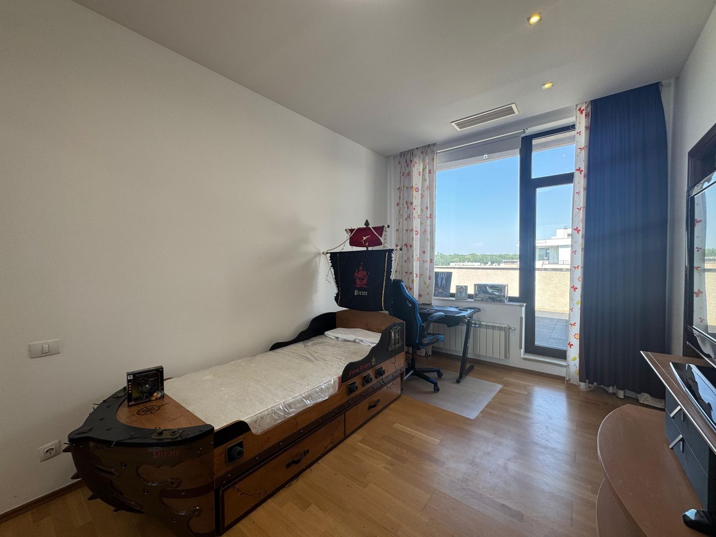 Inchiriere PENTHOUSE 250 mp+ 320 mp terasa| BANEASA- Privighetorilor - Poză 15