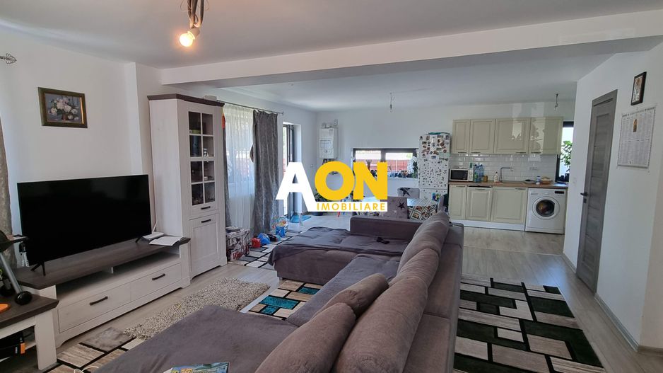 De vanzare 1/2 duplex, 4 camere, 200 mp teren, Alba-Micesti - Poză 3
