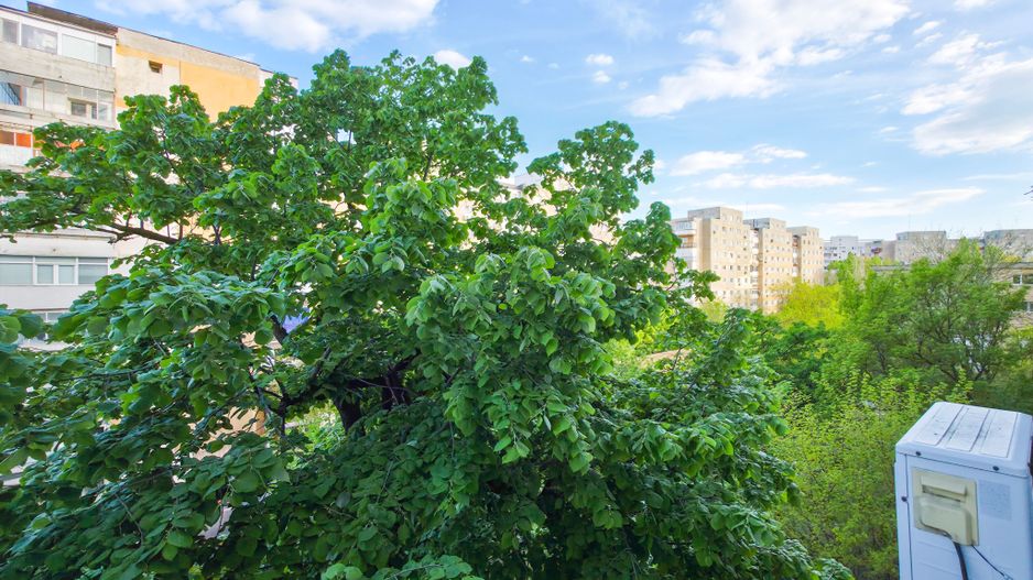 Apartament 3 camere Uverturii 51 retras Metrou Lujerului - Poză 1