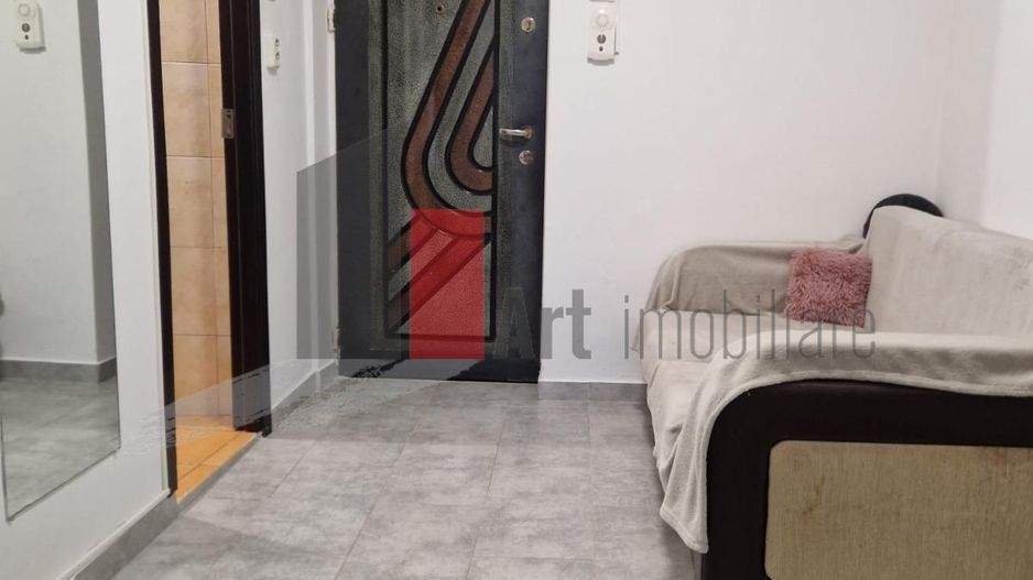 Garsoniera mare Crangasi - Poză 3