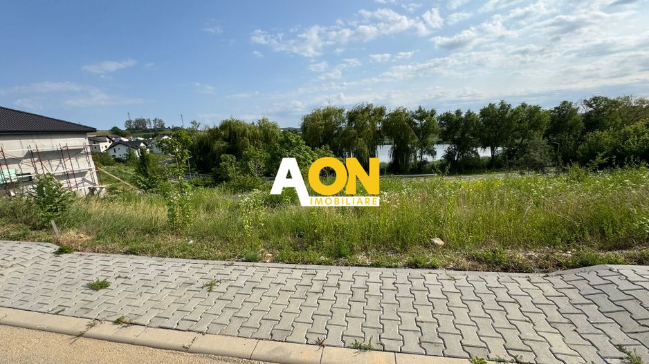 De vanzare 830mp teren intravilan, vedere exclusivista Lacul Chereteu - Poză 2