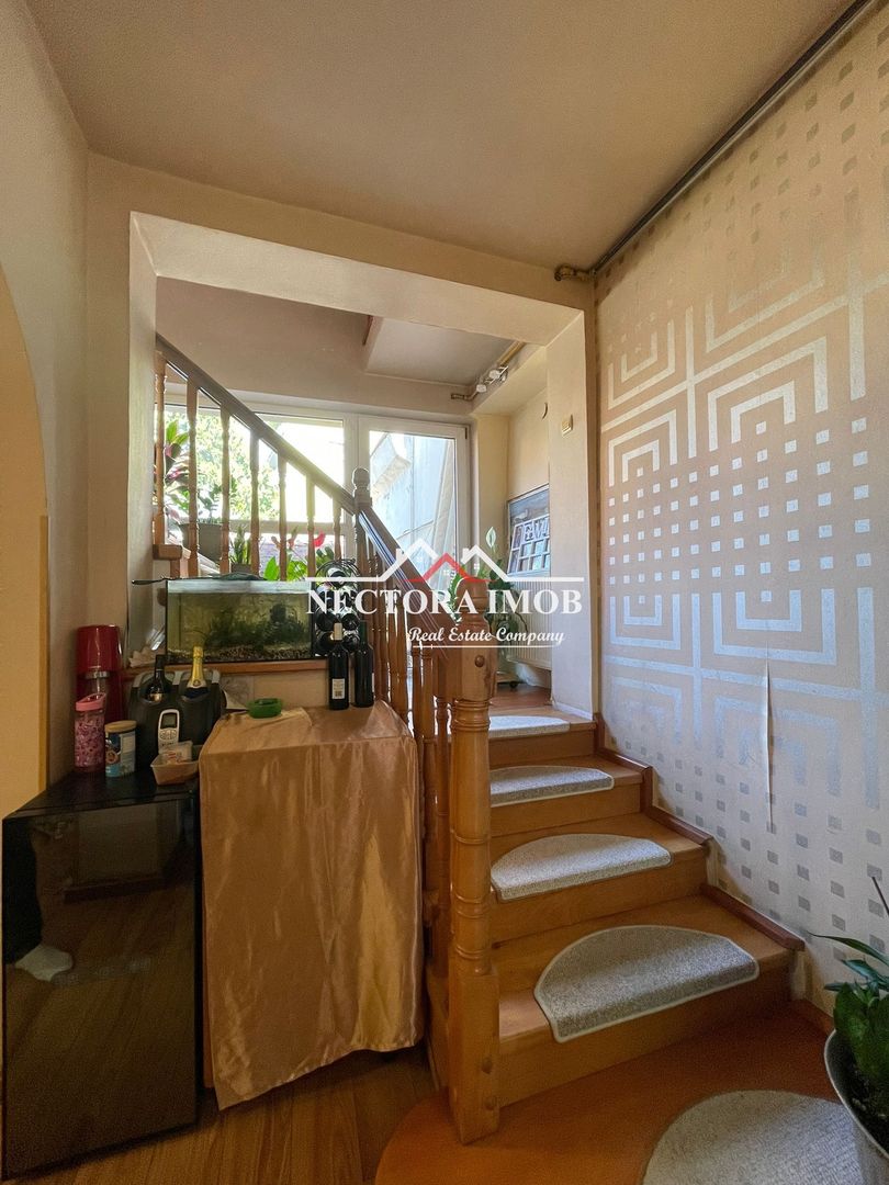 NECTORA IMOB-Casa 4 camere, Str. Constantin Tanase, zona Horea, 200 mp - Poză 13