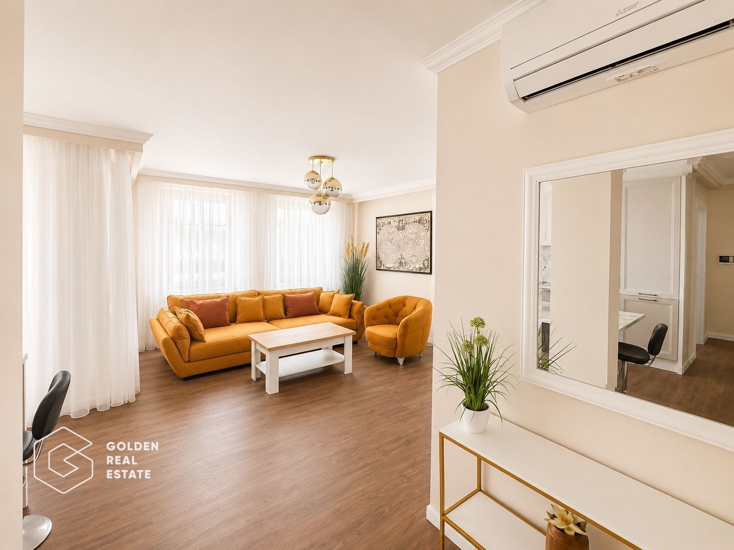 Apartament premium, zona Subcetate, 3 camere, 2 bai, loc parcare, sala, piscina - Poză 3
