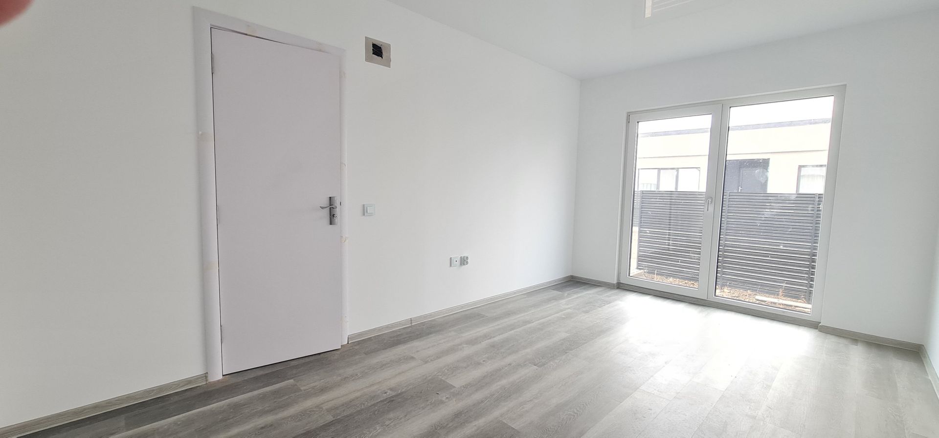 Casa 4 camere un nivel finalizata intabulata cartier Izvor Tarlungeni - Poză 3
