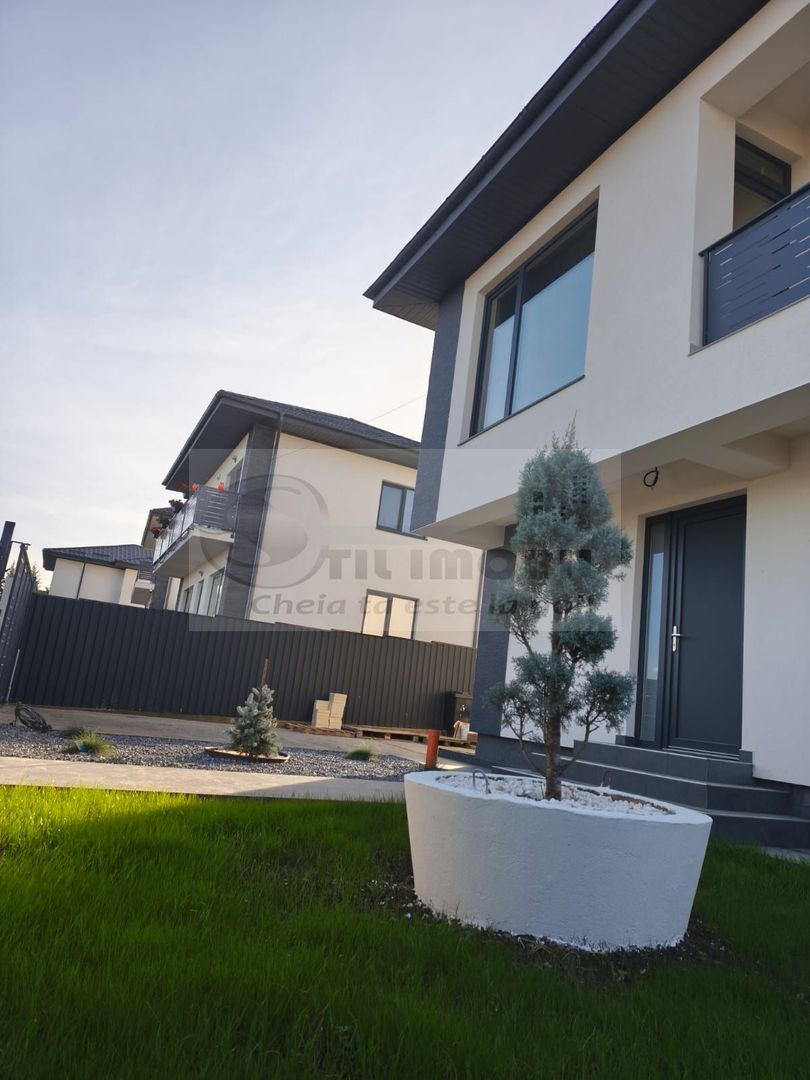 Casă Exclusivistă în Bucium – Finisaje Premium, 3 Camere, 210.000 € - Poză 1