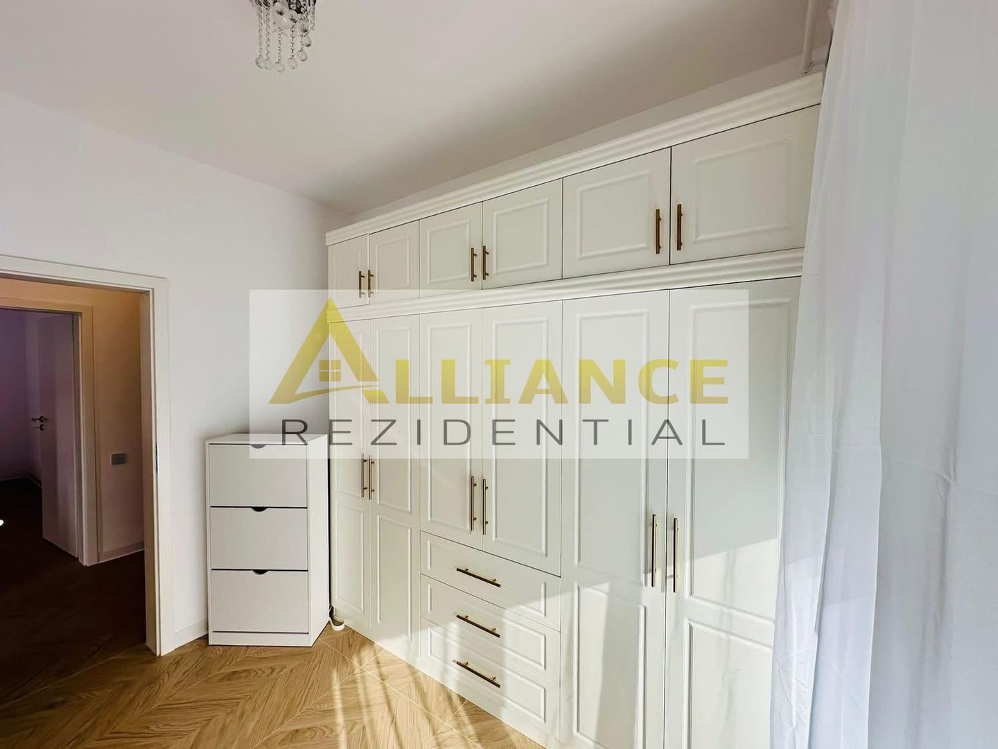 Casa individuala - 10 min metrou Tudor Arghezi - 4 Camere 2 Bai - Poză 10