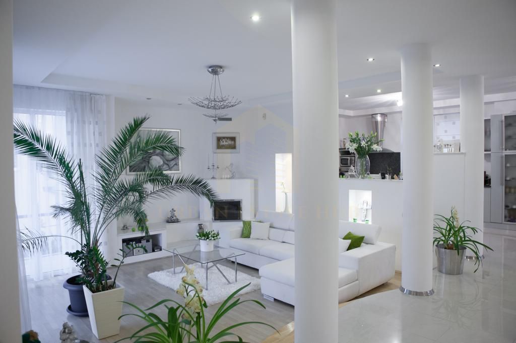 Vanzare casa individuala, 500 mp de teren, Andrei Muresanu - Poză 1