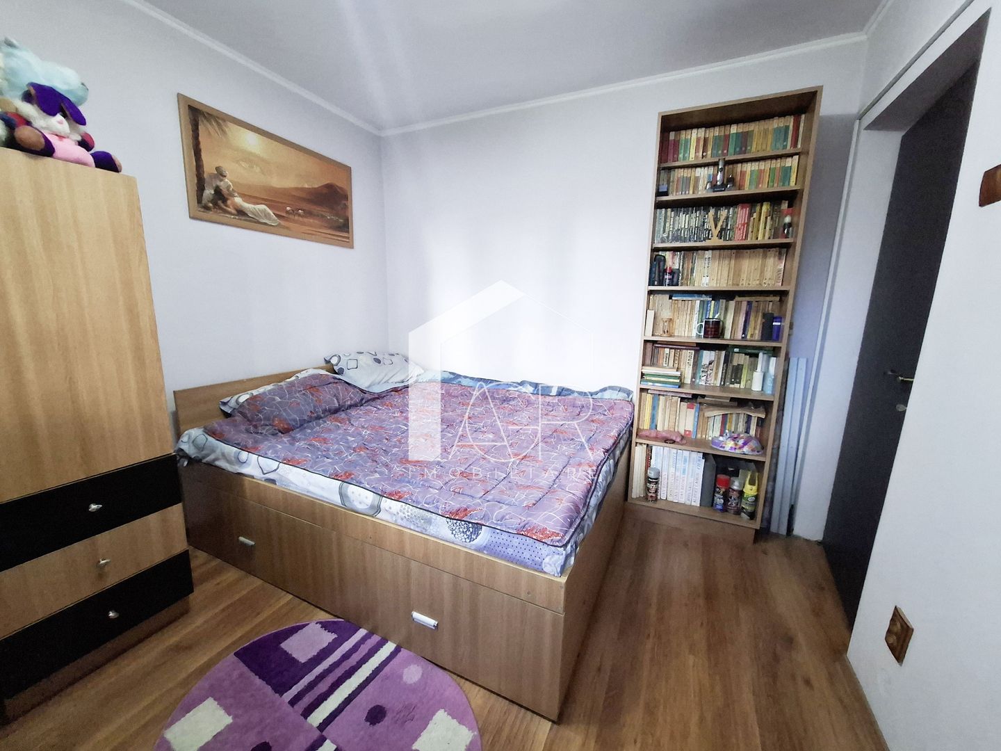 Apartament cu 3 camere, decomandat, zona Vest - Poză 9