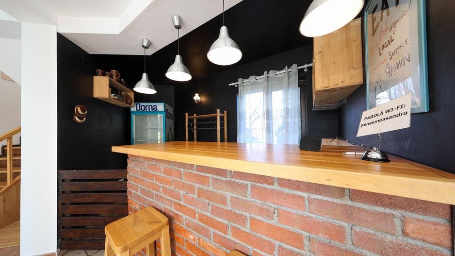 Vilă spațioasă de vânzare în Predeluț, Bran | 2000mp - Poză 8