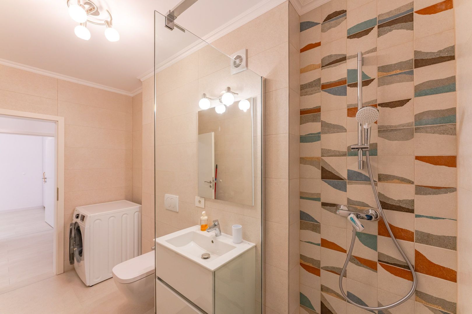 Apartament 2 camere de închiriat în Maurer Villas cu loc de parcare - Poză 15