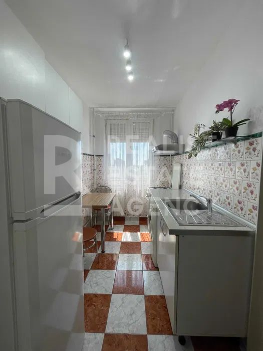 Vânzare, apartament cu 2 camere în zona Drumul Taberei - Poză 5