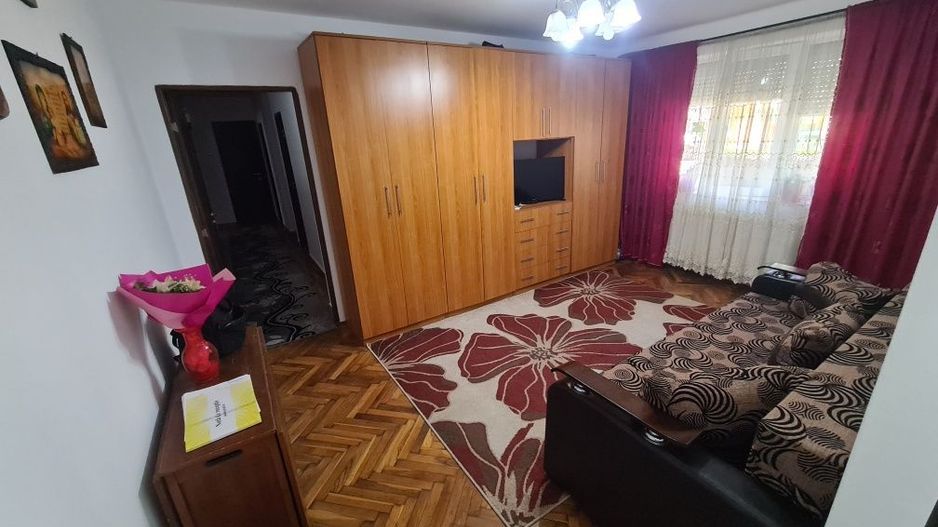 ageuropa.ro vinde apt. 4 cam. CARAMIDA, 80mp la PARTER in Micro 14 - Poză 3