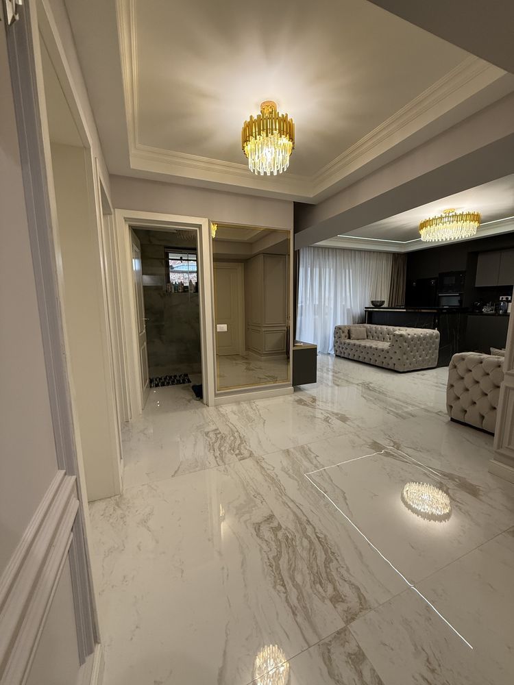 Apartament 3 camere ultracentral parcare privata  bloc nou 2024 - Poză 2