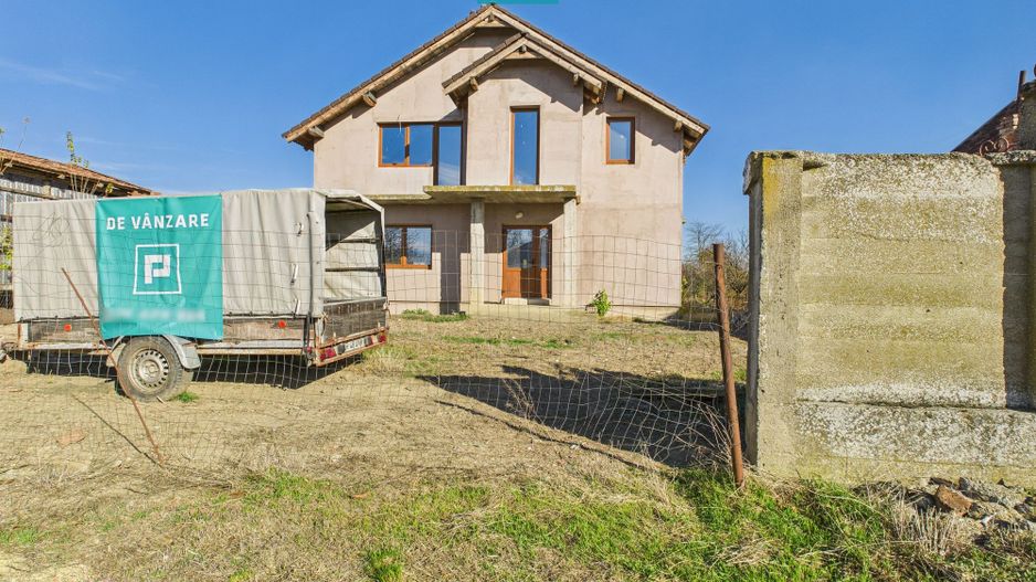 Proprietate impresionantă în Nădab - Poză 16