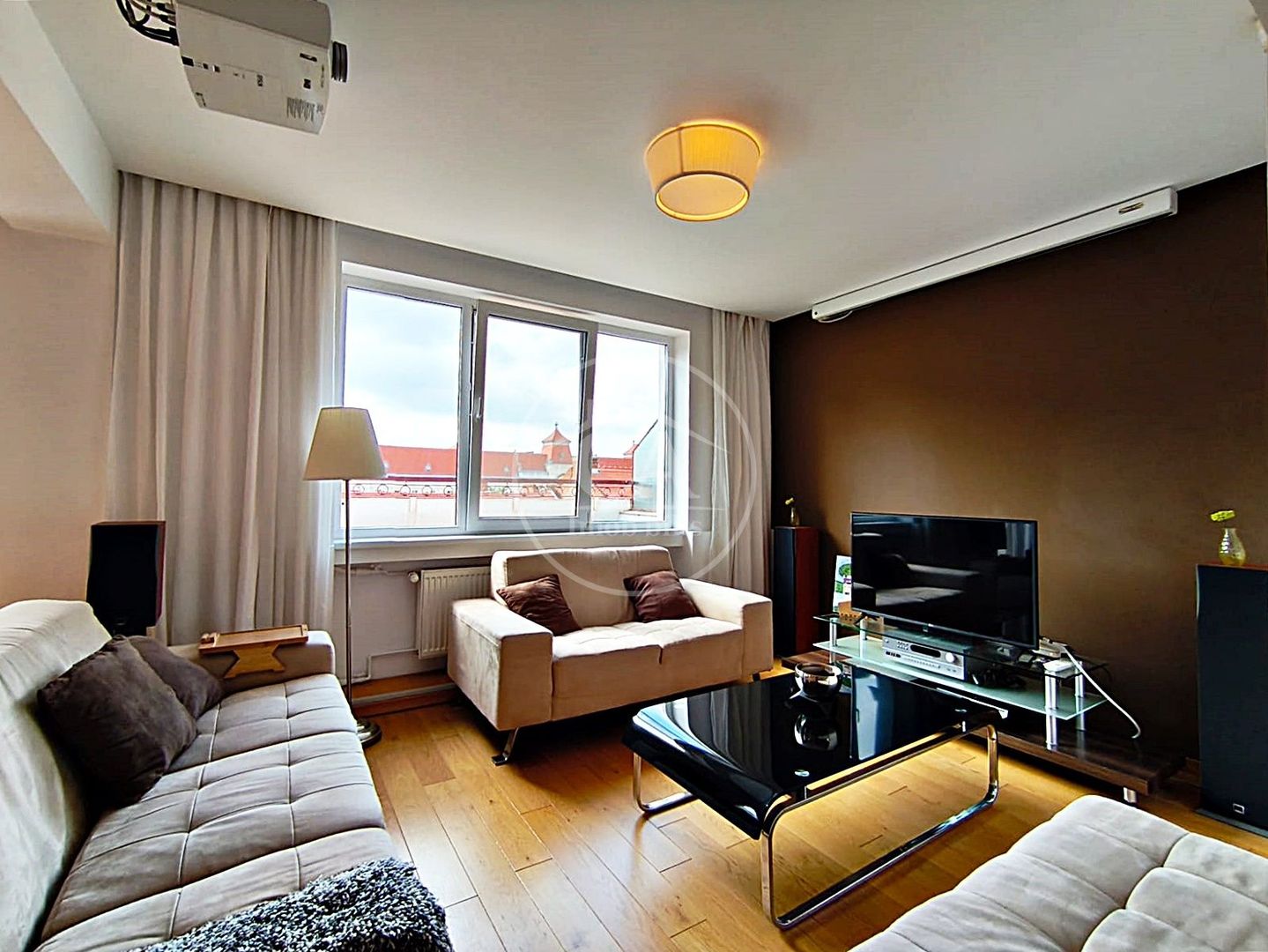 Apartament de vanzare cu 4 camere si terasa, Ultracentral, Oradea - Poză 13