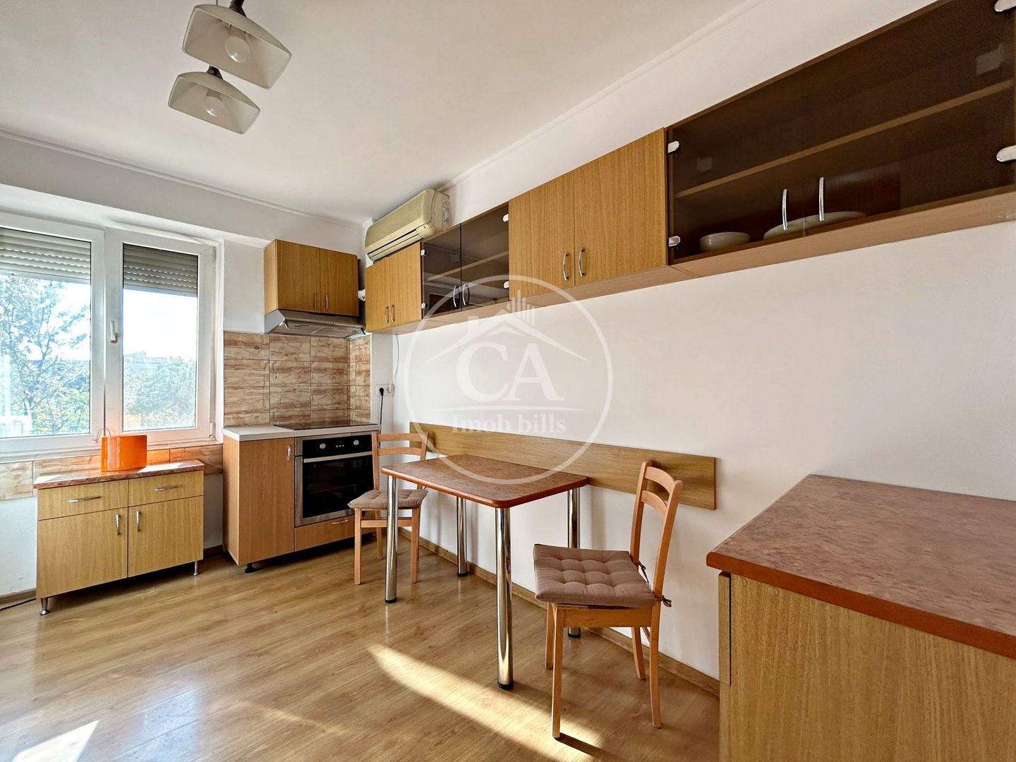 Apartament cu 3 camere de inchiriat in zona Piata Decebal, Oradea - Poză 8