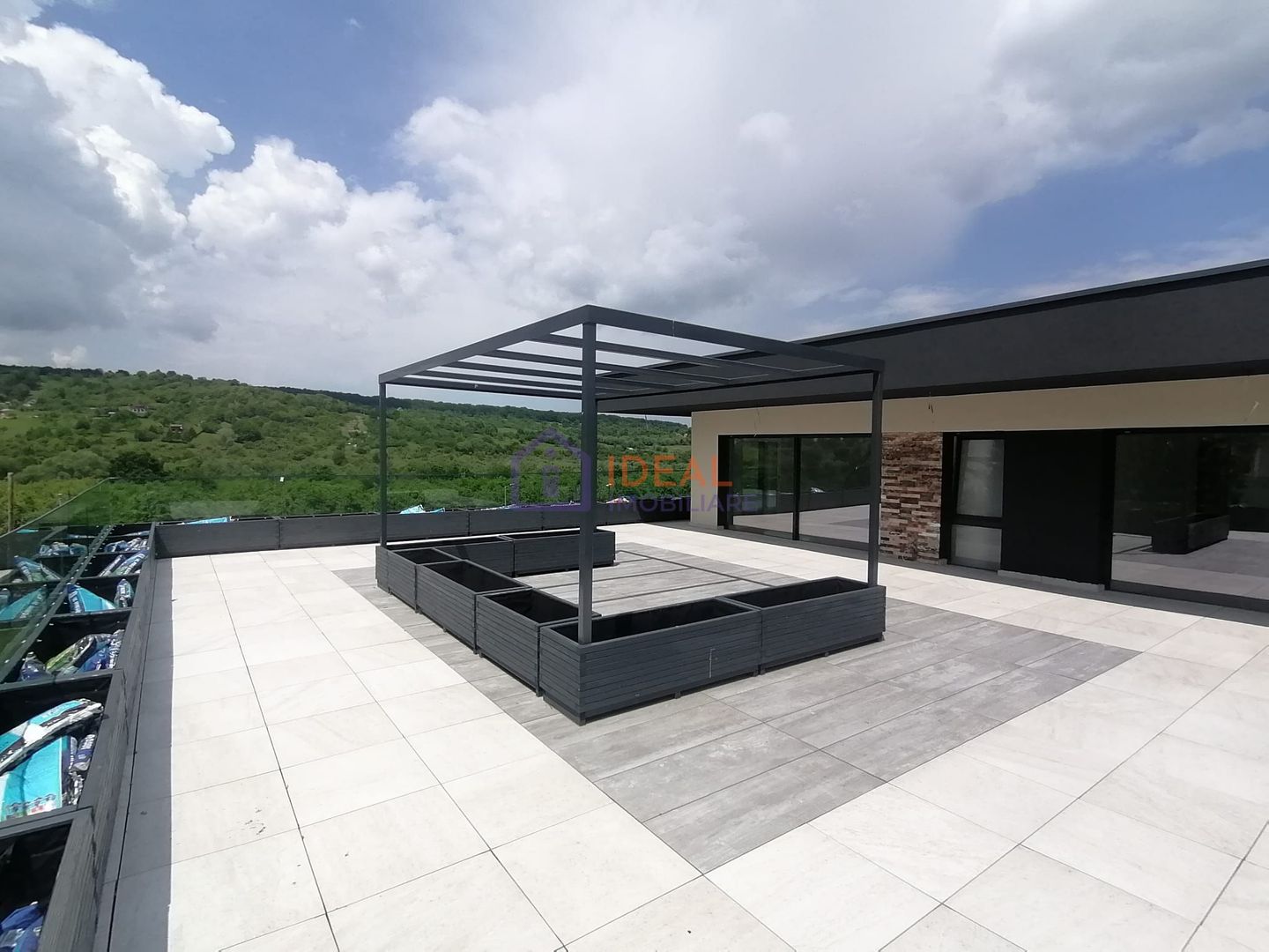 Casa  Exclusivista cu piscina si 1200 mp de teren, in Cisnadie - Poză 7