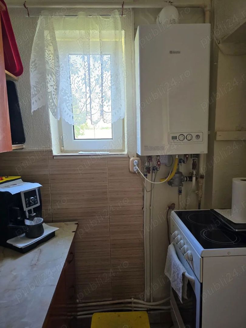 BRASADAS vinde garsoniera la PARTER pe Ostrovului. - Poză 1