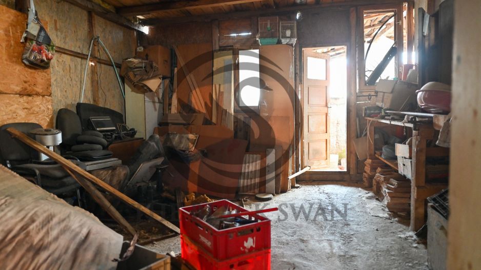 Casa cu 7 camere de vanzare | Zona Centrala, Baicoi | Comision 0% - Poză 25