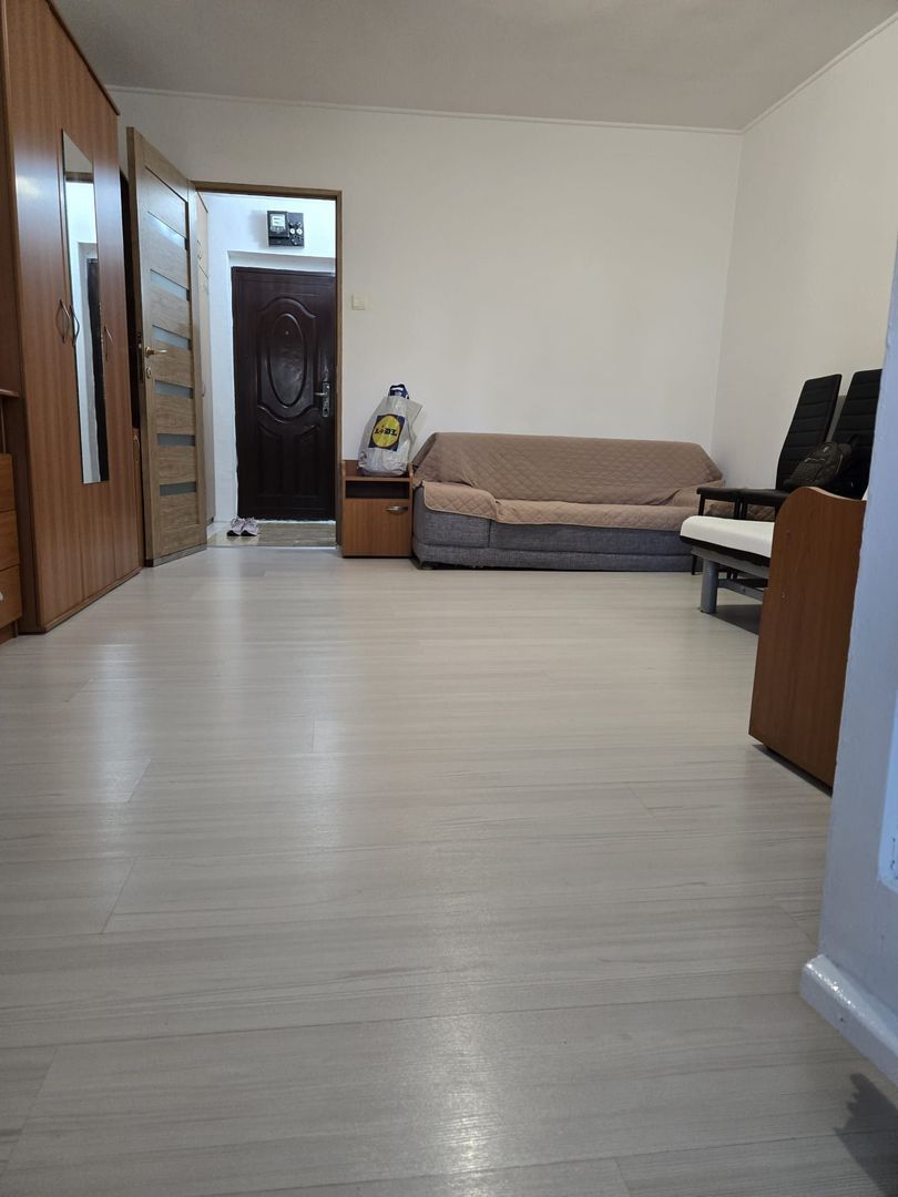 Apartament cu 1 camera Drumul Taberei - Poză 1