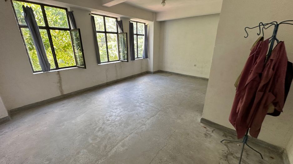 Proprietate compusă din 2 case - Poză 19