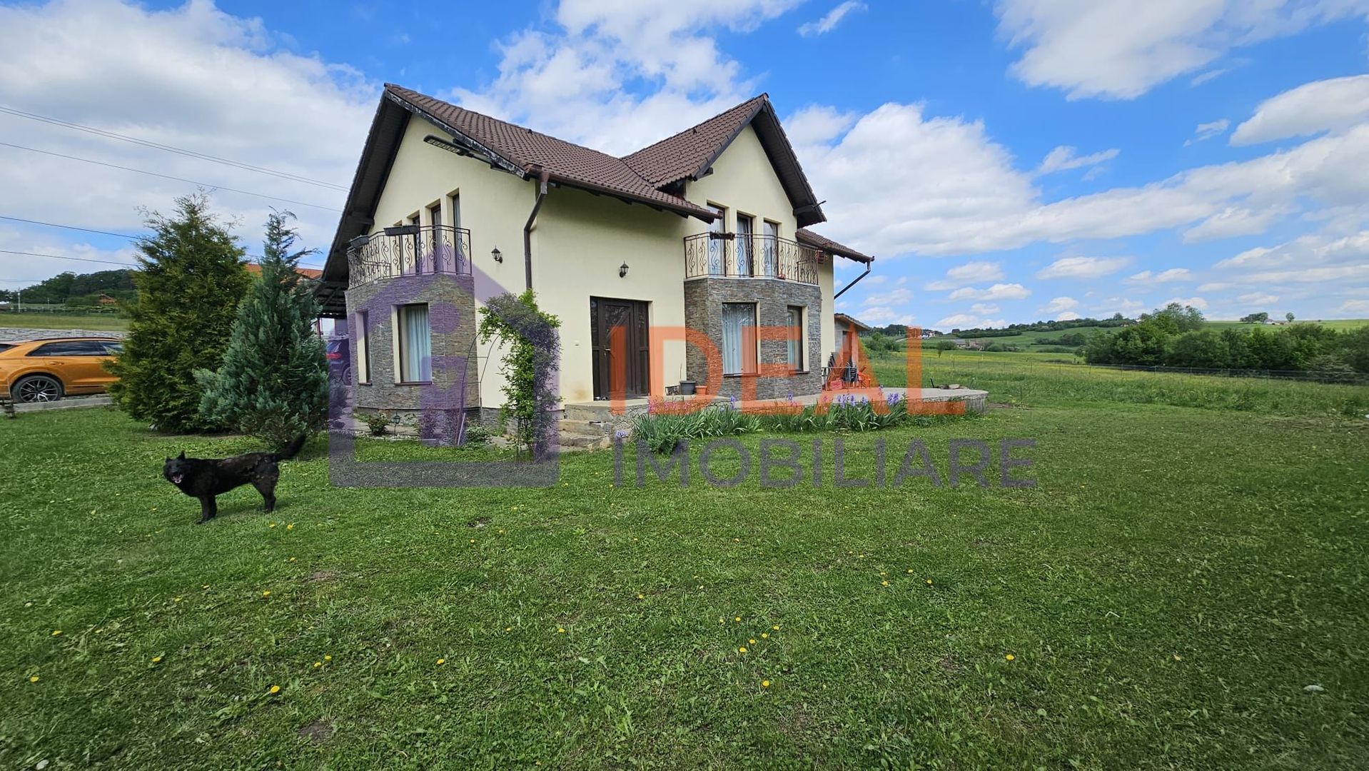 Vila Moderna cu 5 camere, garaj si 921 mp de curte, in Tocile - Poză 1