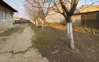 Casa modesta, 2500 mp teren, Domnesti - Poză 8