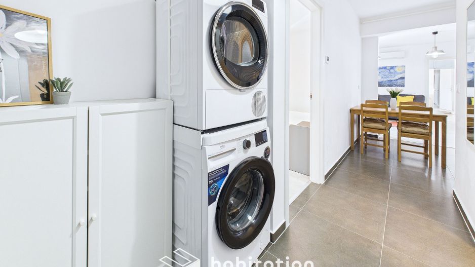 Apartament elegant si vibrant, vedere panoramicǎ ,zona Lipovei- Padure - Poză 20