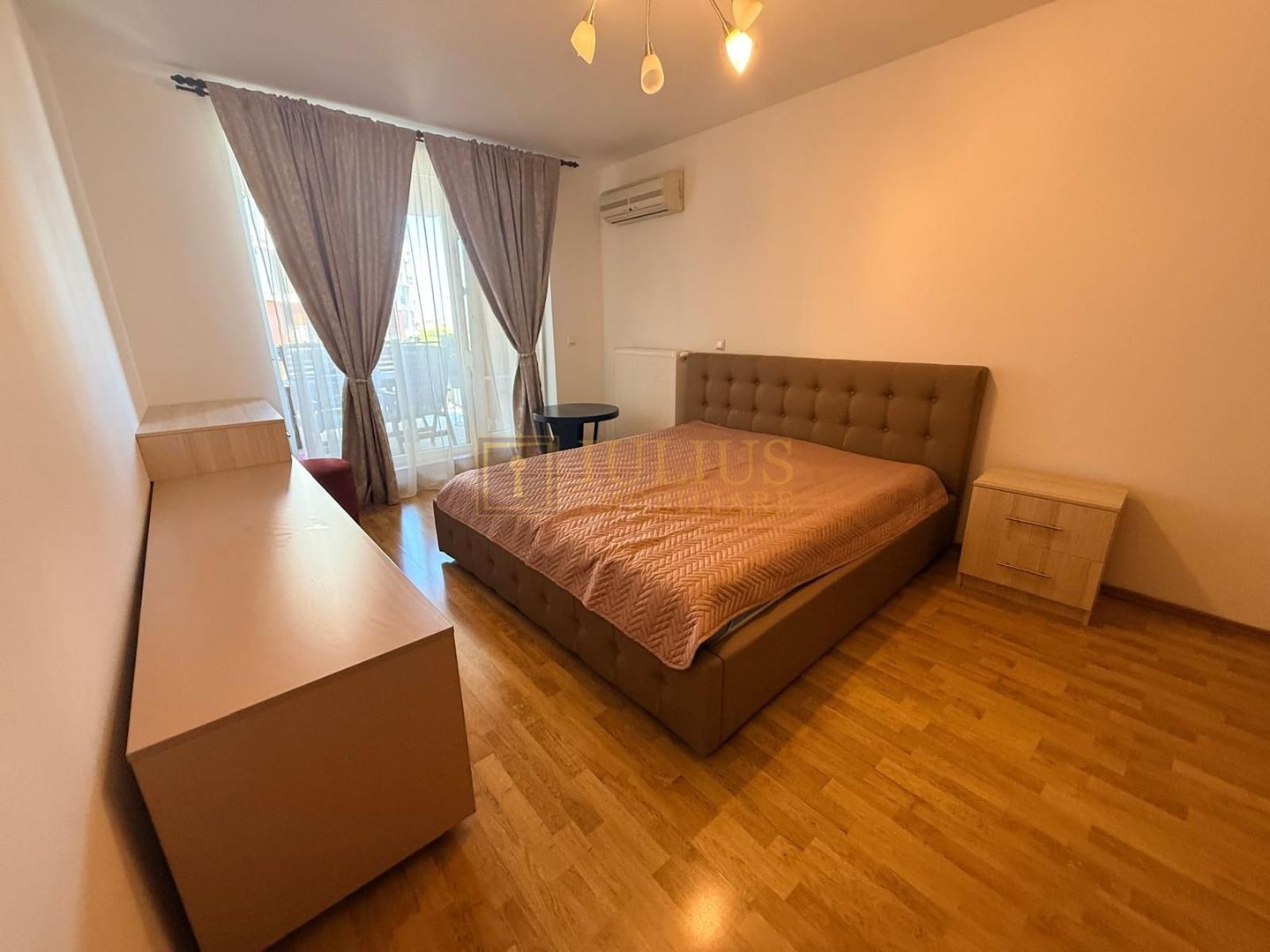 3 camere| Aradului| loc de parcare subteran| Pet friendly (animal mic) - Poză 6