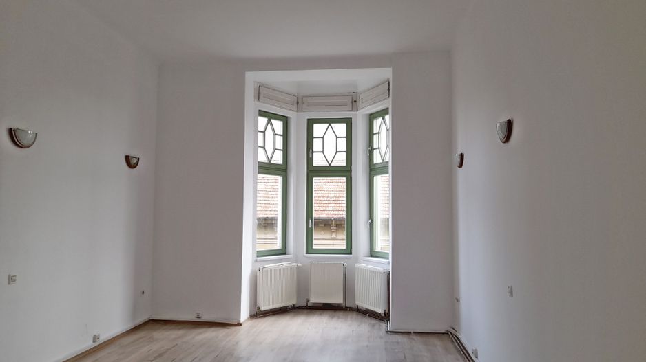 De inchiriat spatiu de birou situat pe strada Iosif Vulcan, Oradea - Poză 6