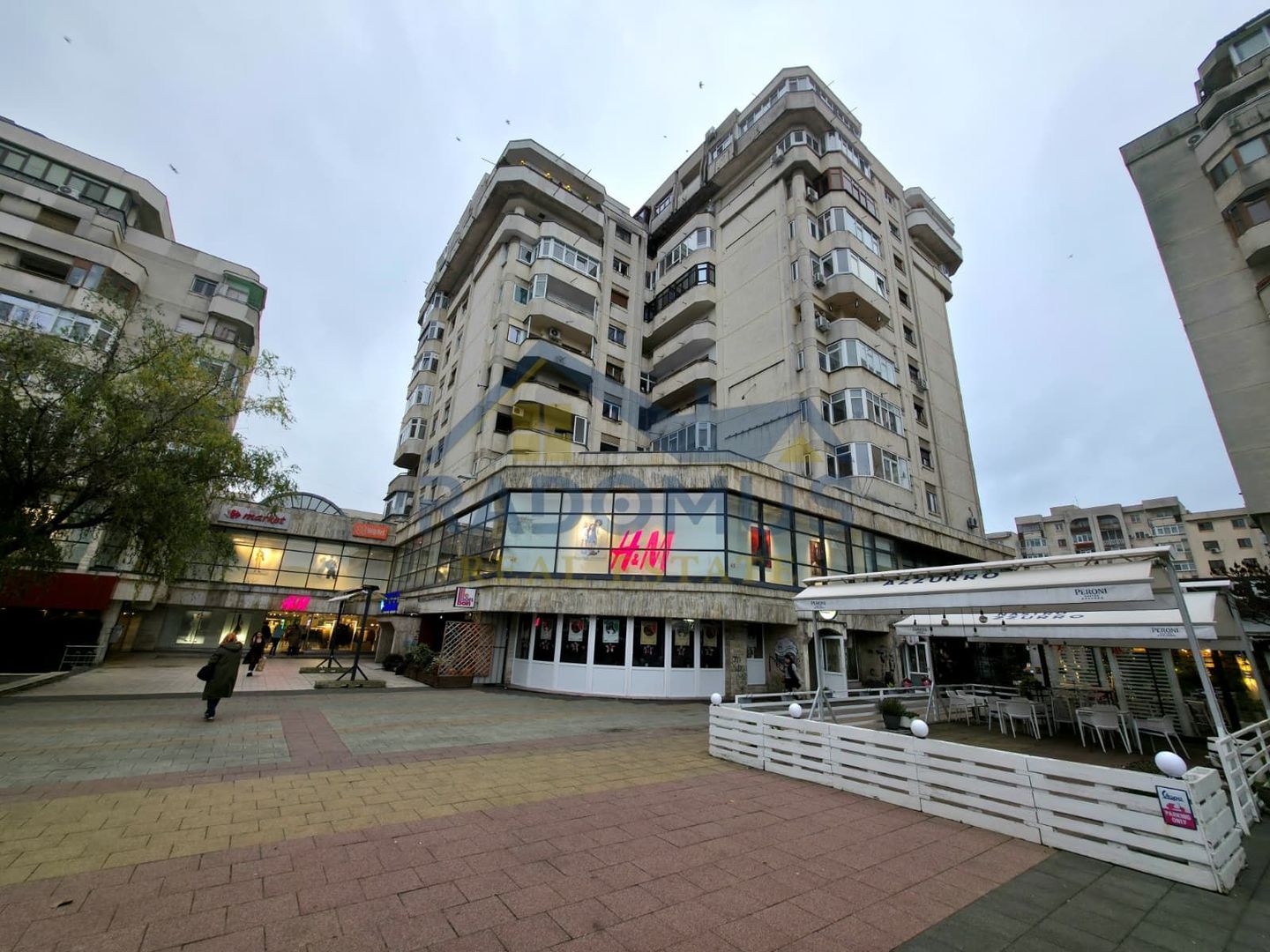 Apartament ultracentral – Ploiești - Mobilat/Utilat - 350 € - Poză 1