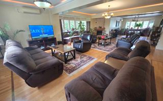 Vilă excepțională cu lift, piscina și teren de 1000 mp | VOLUNTARI - Poză 4