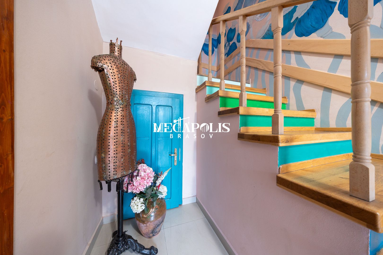 Pensiune de vânzare în Râșnov | 14 camere | 427 mp - Poză 25