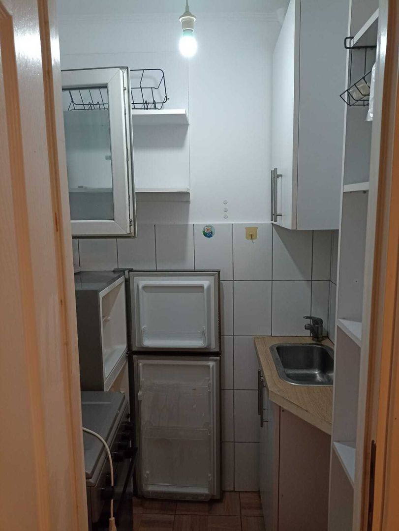 Închiriez garsonieră, Piața Alba Iulia, mobilată și utilată - Poză 7