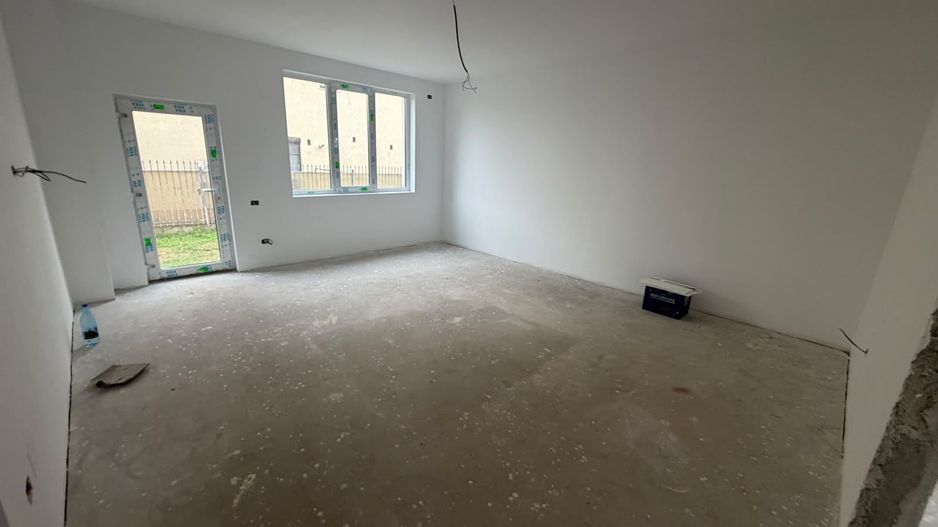 CASA INDIVIDUALA - TEREN 450 MP, TOATE UTILITATILRE, COMISION 0% - Poză 3