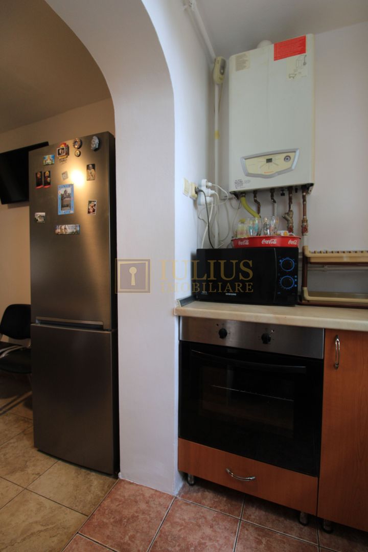 Zona Lipovei, 2 camere,  centrala proprie - Poză 14