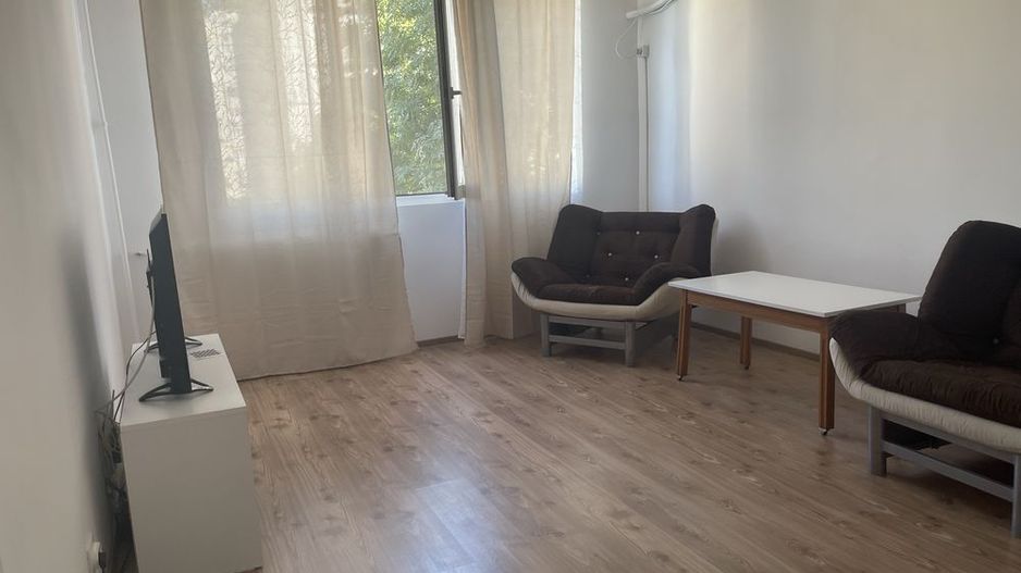 Apartament 2 camere decomandat de inchiriat, 50 mp, metrou Pacii - Poză 1