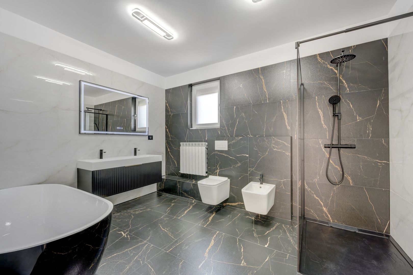 CASA TIPLA, Racordata la toate Utilitățile ! Domnești ! - Poză 14