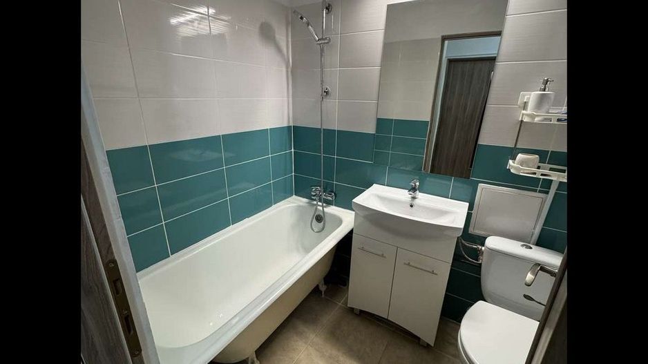 Închiriere Apartament cu 3 camere, parter, parcare, pet friendly, 8 min metrou - Poză 6