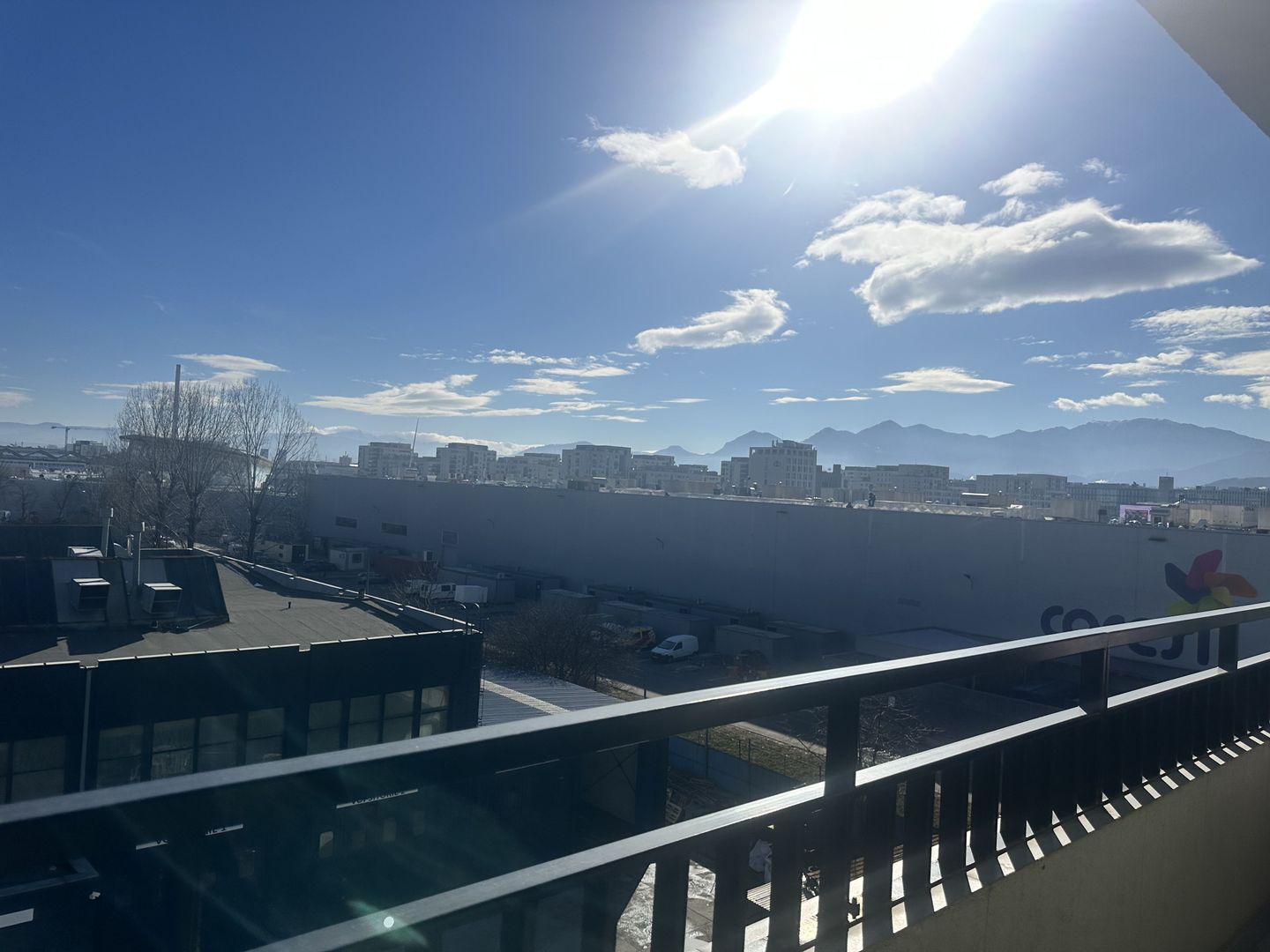 Garsonieră modernă de închiriat în Brașov, zona Coresi - Poză 11