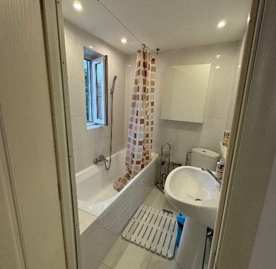 GARSONIERA DOMENII | EXPOZITIEI | CETRALA PROPRIE - Poză 5