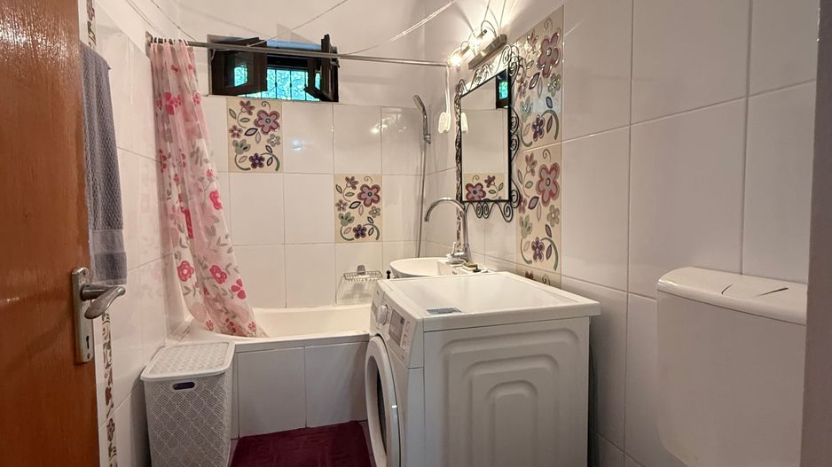 De vanzare 4 camere, curte exclusivă 250 mp, Str. Uruguay - Bucuresti - Poză 14