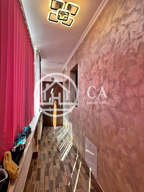Apartament de vânzare la curte comuna cu 3 camere, Ultracentral,Oradea - Poză 8