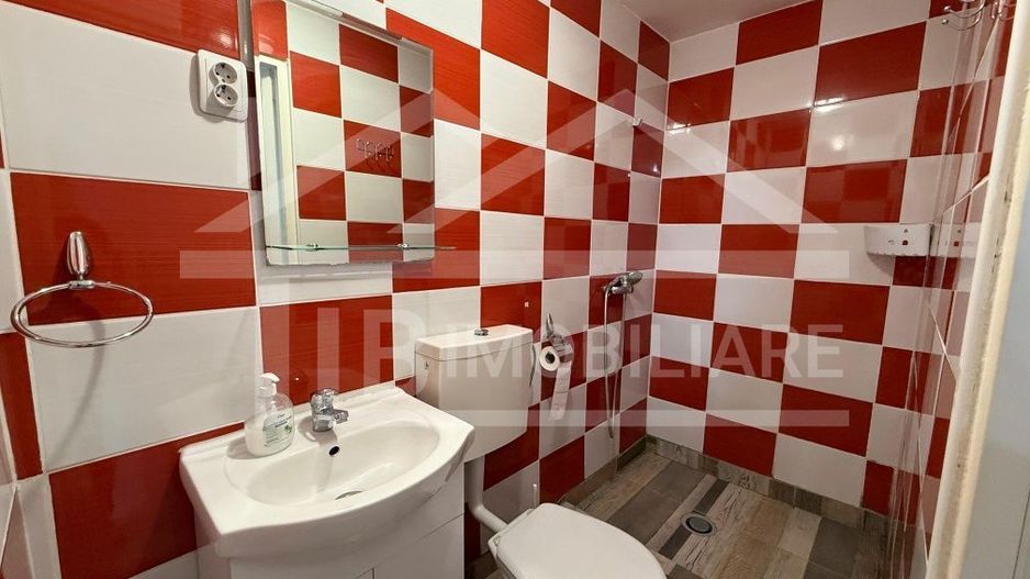 Apartament cu o camera, 40mp, Zona Semicentrala - Poză 4