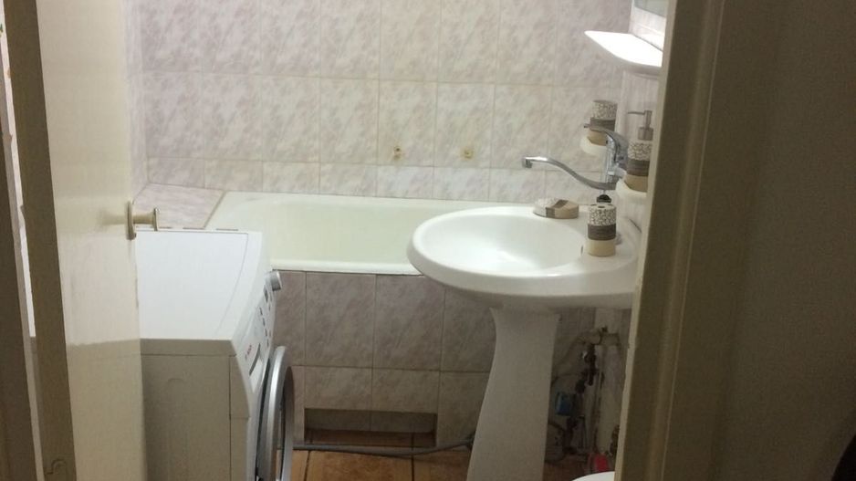 Decomandat si spatios zona Girocului - Poză 19
