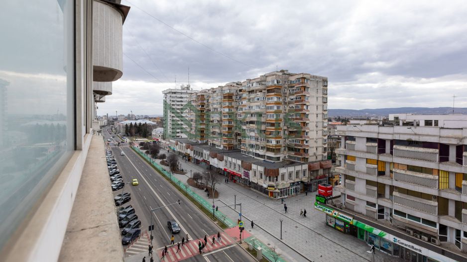 Apartament 3 camere de vânzare, Ultracentral, Bacău - Poză 19