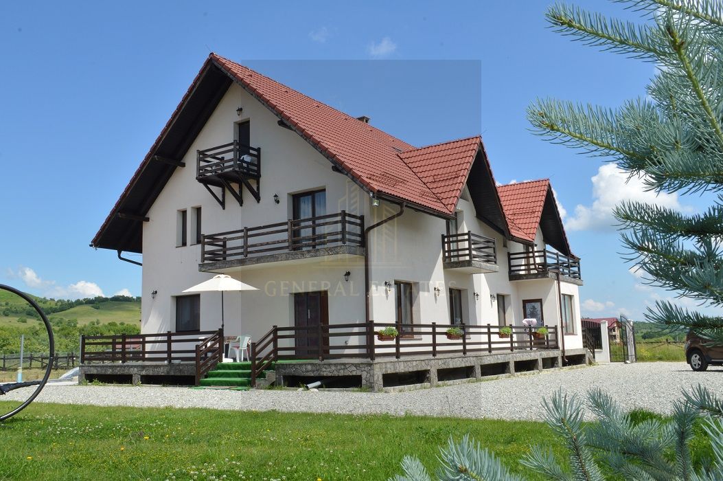 Vilă cu suflet și poveste în Tohanu Nou – Bran - Poză 1