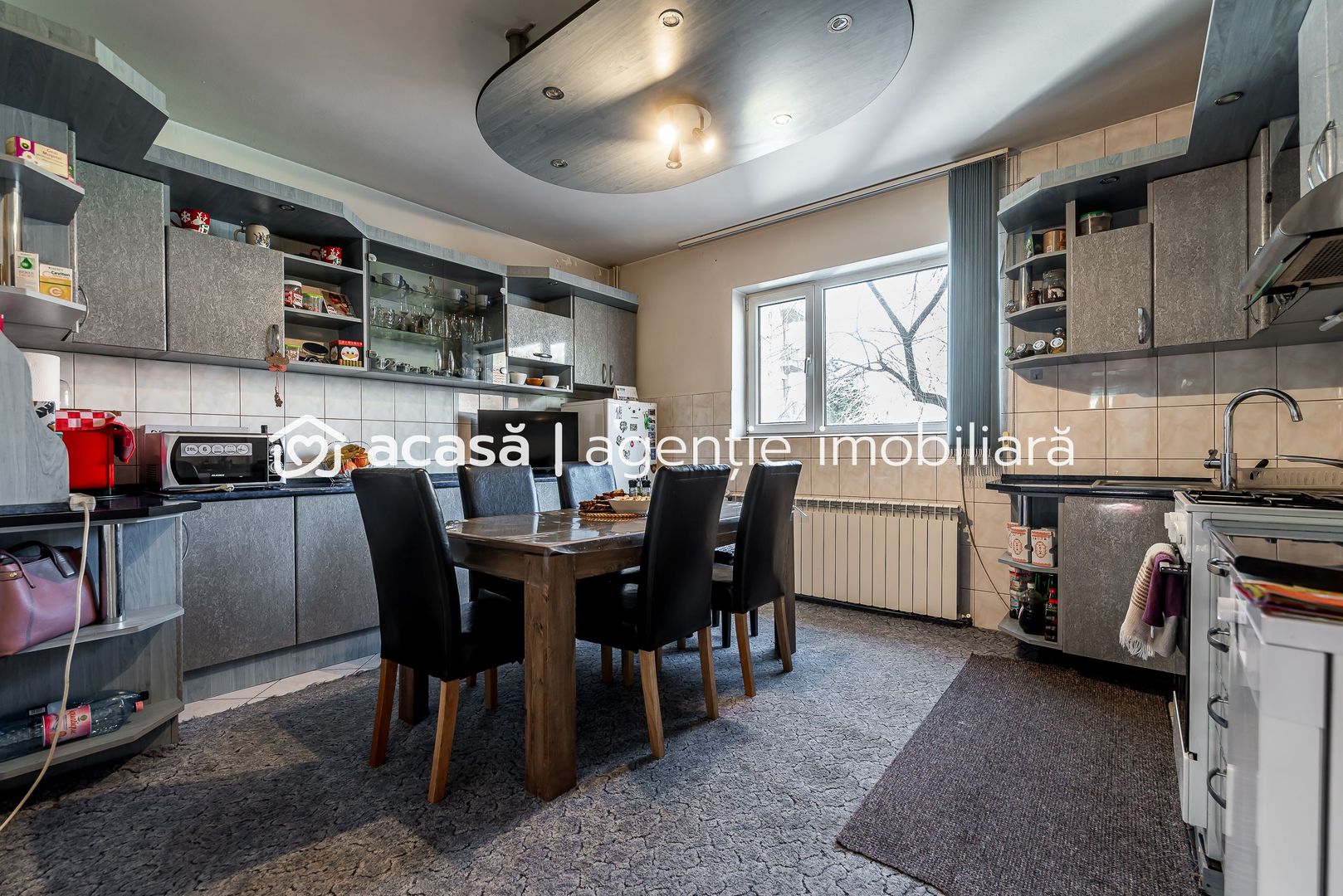 Casă spațioasă în mijlocul orasului, Str. Constantin Brâncuși - Poză 12