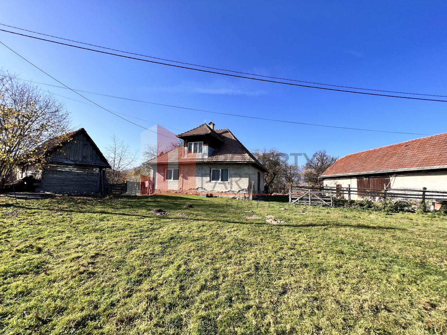 Teren-casa batraneasca- sura in Sohodol Bran Brasov - Poză 1