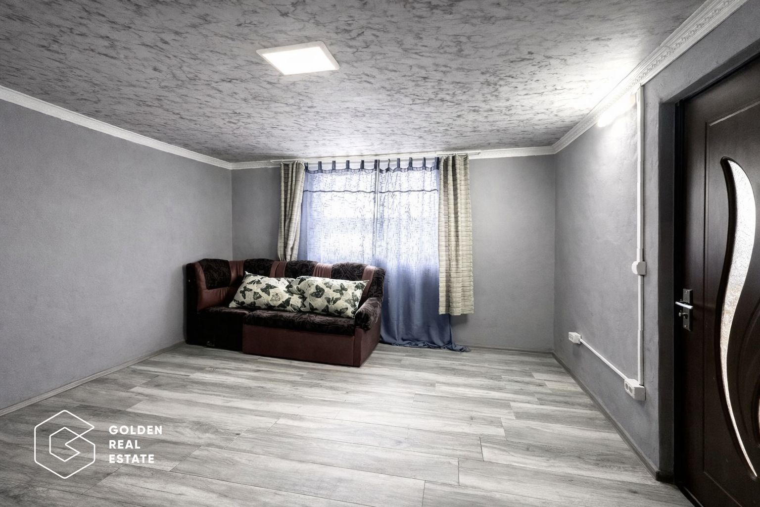 Casa cu 3 camere in Sinicolau Mic, teren 400 mp - Poză 3